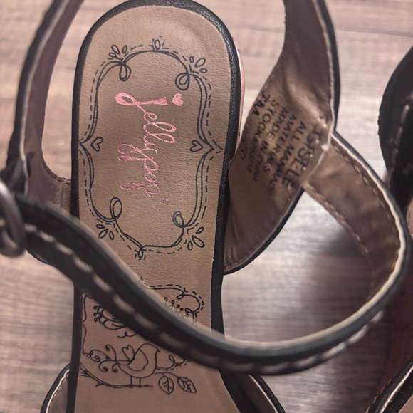 Jellypop Black Crisscross Sandals - Picture 2 of 6